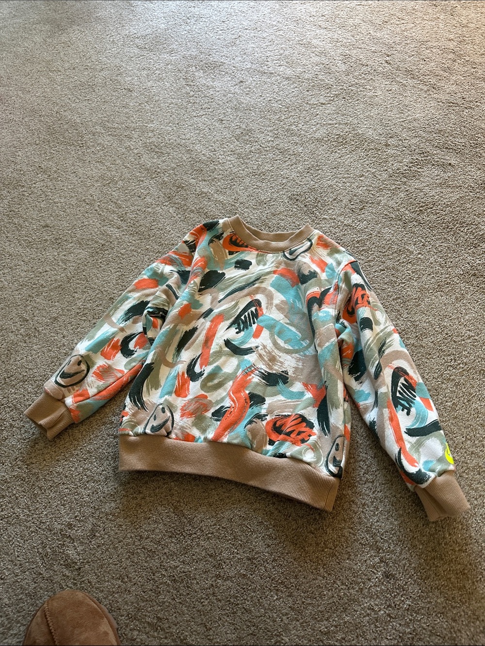 Little boys Nike express yourself Pullover Sweatshirt size 6